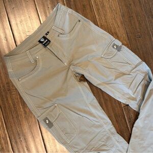 Kuhl Women’s Cargo Roll Up Pant’s